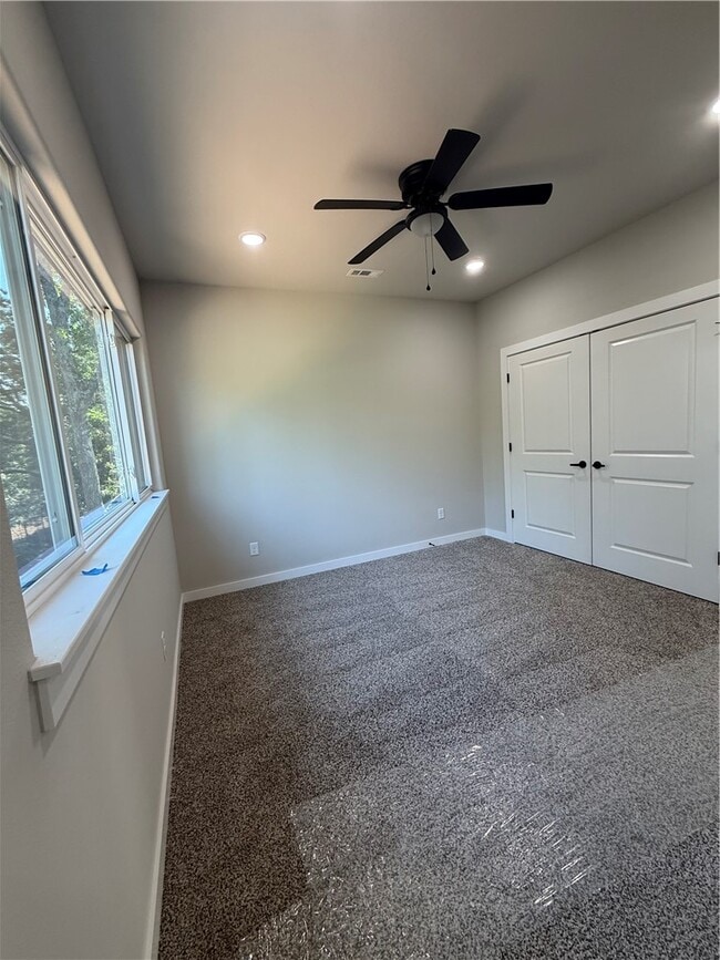 Building Photo - 54 Rountree Dr
