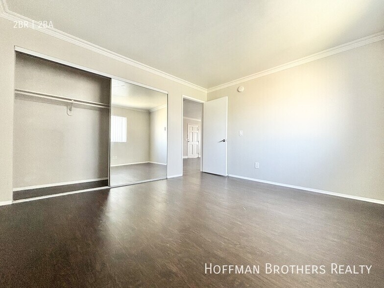 Building Photo - 227 S Carondelet St