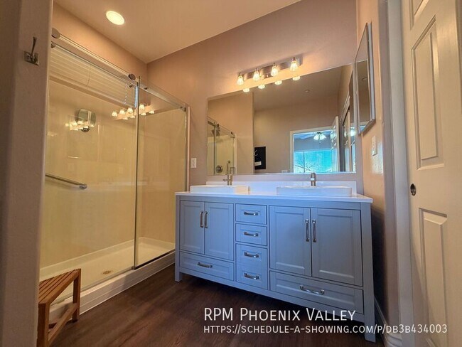 Building Photo - 1742 W Owens Way