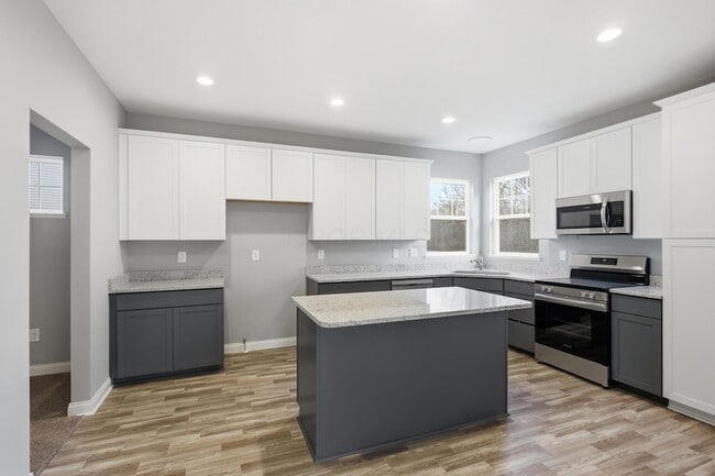 Building Photo - 7051 Aster Wy