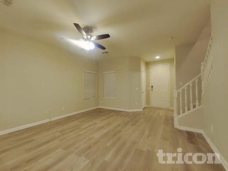 Building Photo - 17102 N 185th Ln