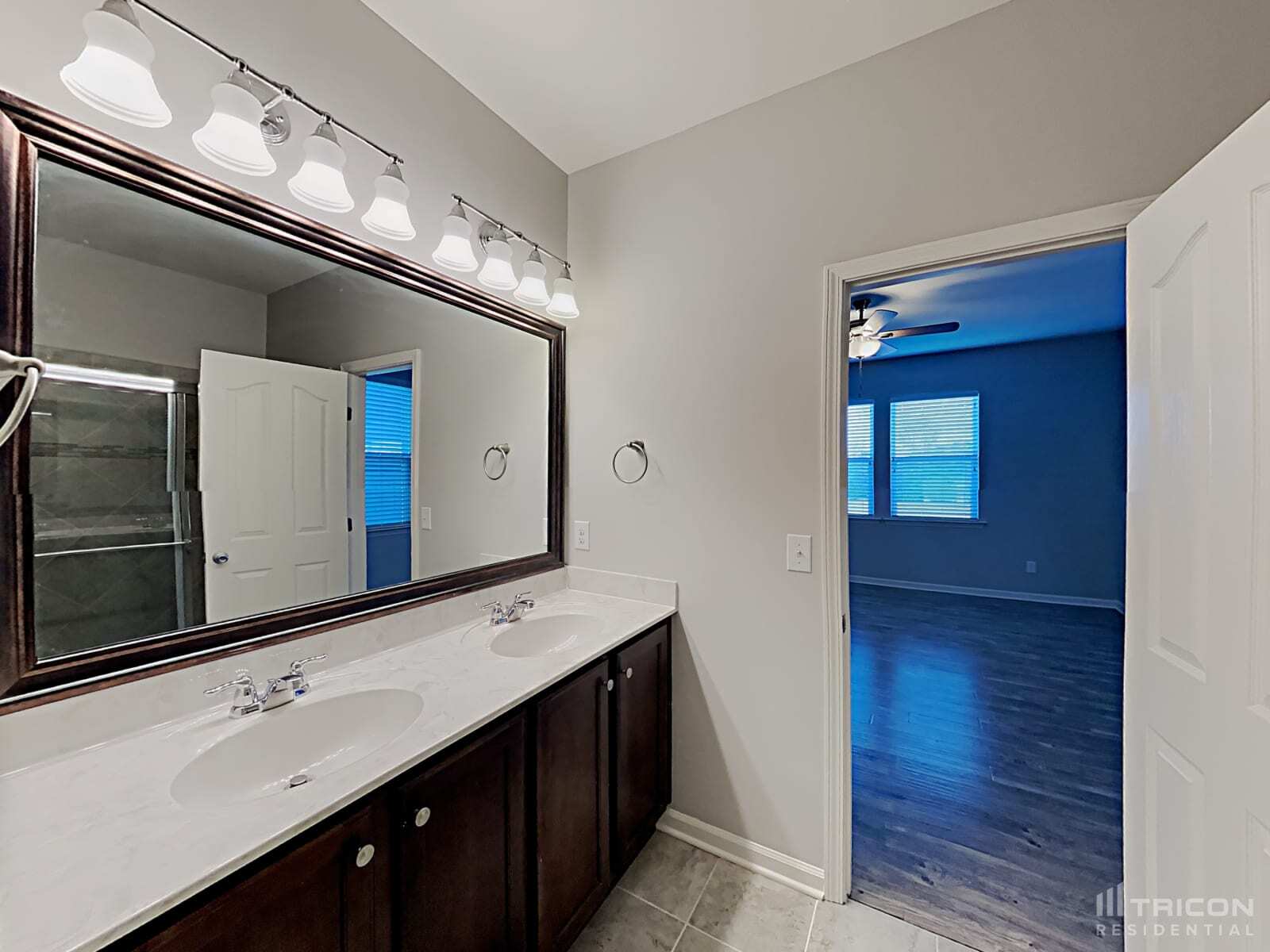 Building Photo - 932 Avondale Dr