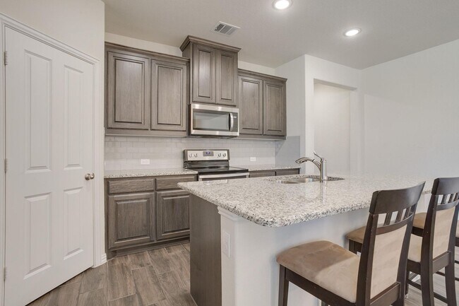 Building Photo - 6721 Farsight Dr