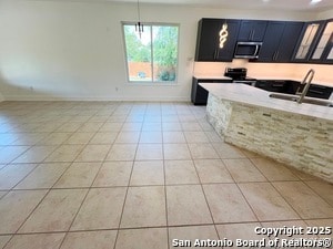 Building Photo - 6601 Shadden Oaks