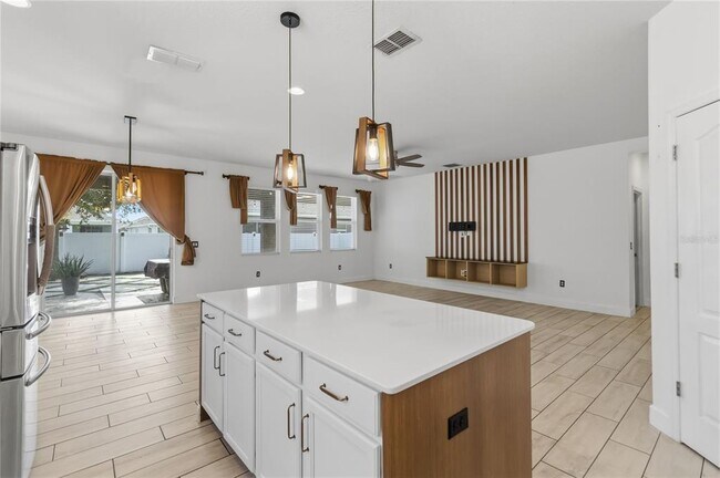 Building Photo - 3053 Red Hawk Ln