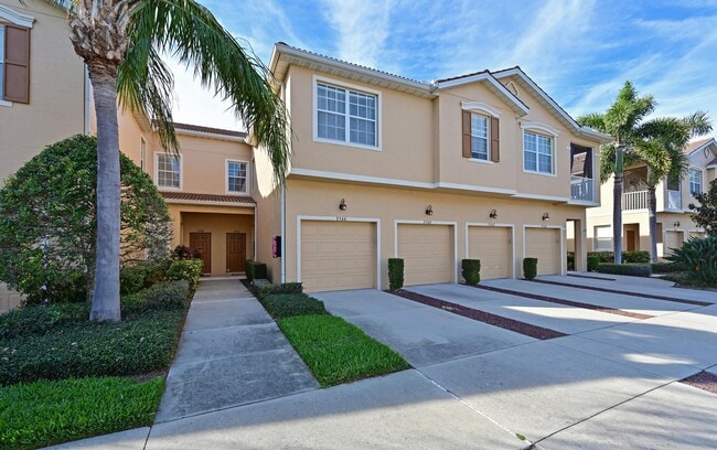 Building Photo - 3566 Parkridge Cir