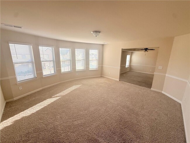 Building Photo - 1013 Autumn Dr