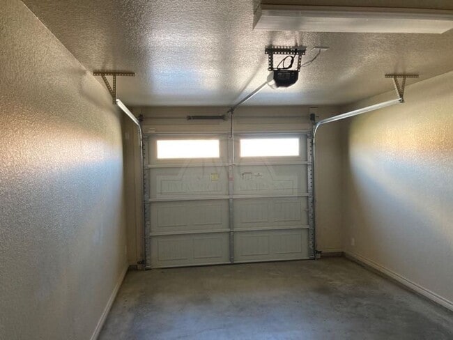 Building Photo - 5708 Luminous Ln