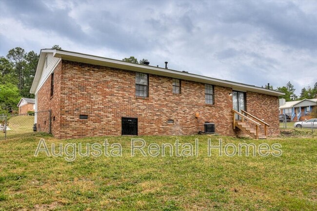Building Photo - 2314 Rutherford Ave
