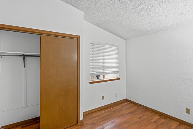 Building Photo - 3120 Wayside St