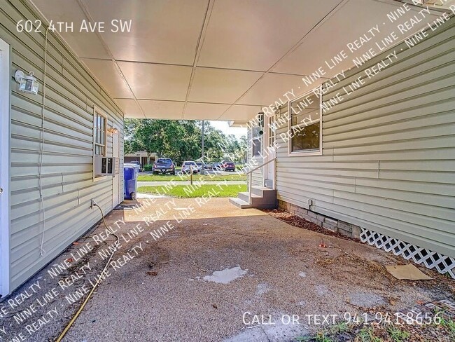 Building Photo - 602 4th Ave SW