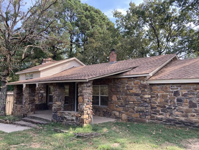 Primary Photo - 10722 Revis Hill Rd