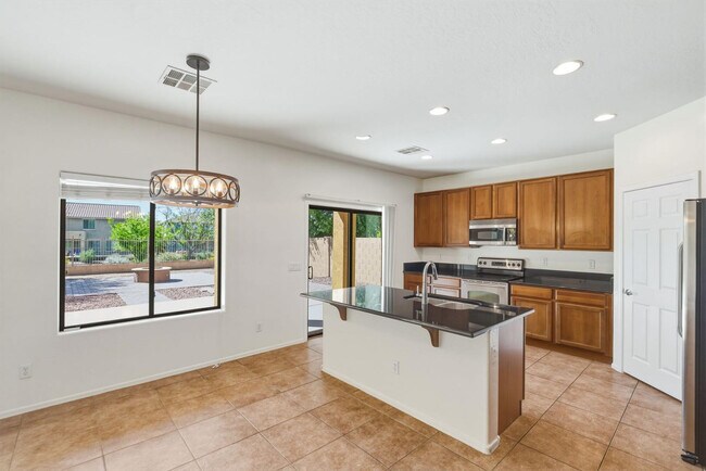 Building Photo - 5111 W El Cortez Trail