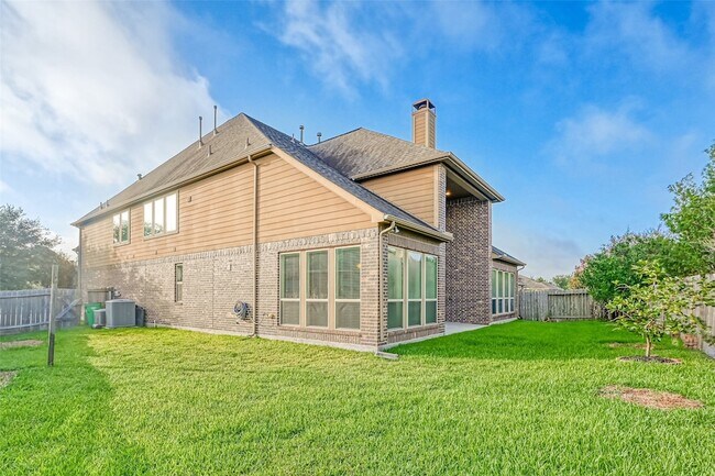 Building Photo - 4006 Misty Waters Ln