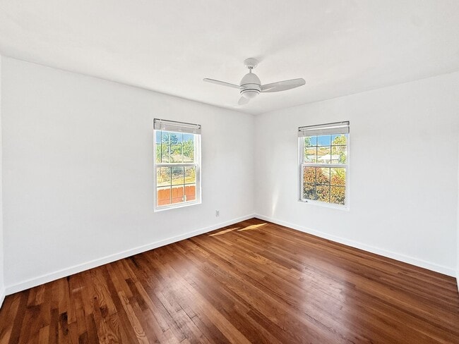 Building Photo - Charming 3BR Home with Expansive Backyard ...
