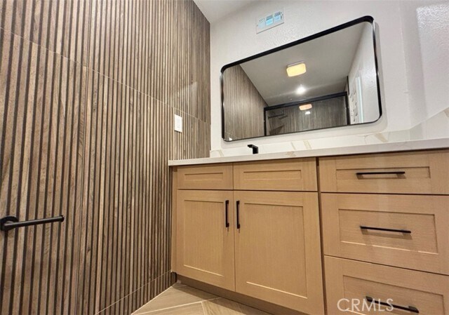 Building Photo - 6210 Halstead Ave