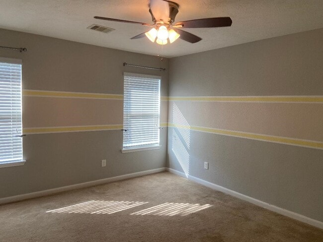 Building Photo - 16219 Peach Bluff Ln