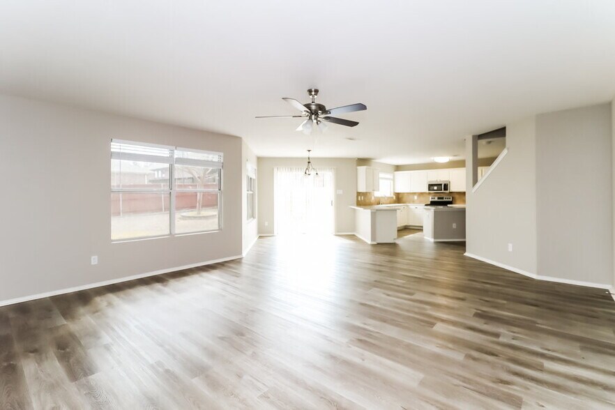 Building Photo - 9953 Legacy Dr