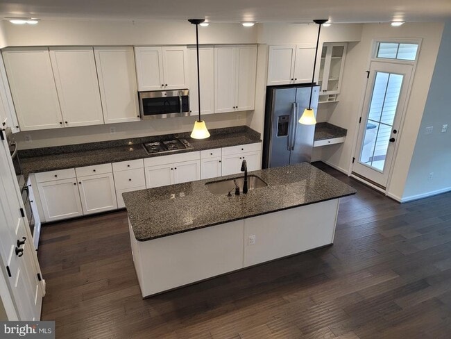 Building Photo - 41438 Black Cherry Terrace