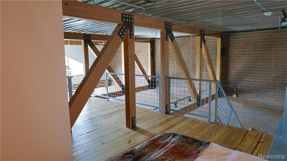 Loft - 300 Hamilton Street