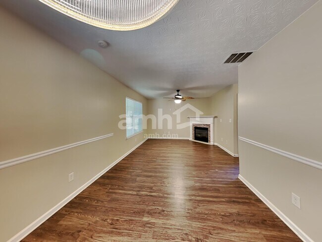 Building Photo - 204 Rankin Cir