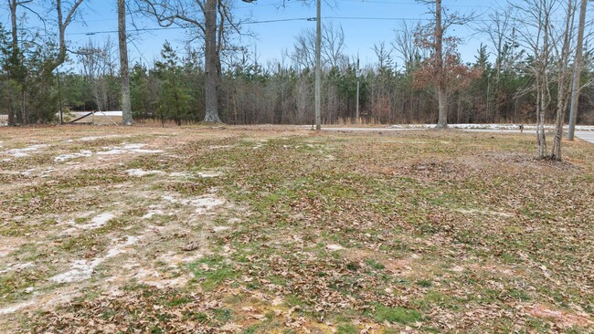 Building Photo - Newly Remodeled 3-Bedroom Home in Cumberland!