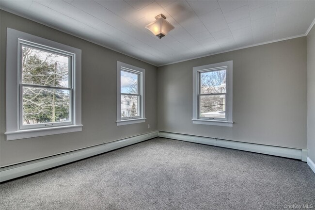 Building Photo - 220 5th Ave