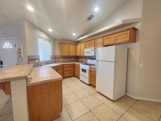 Building Photo - Indian Cove 3Bedroom/2 Bathroom