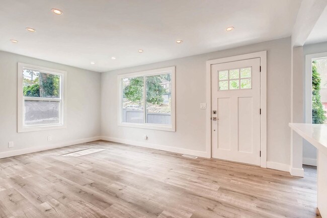 Building Photo - 1628 Martin Luther King Jr Way