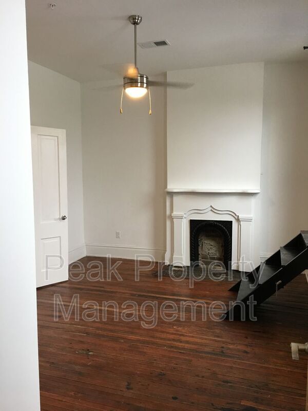 Building Photo - 1315 Hull St