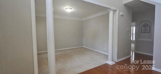 Building Photo - 6941 Augustine Way