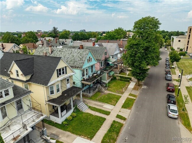 Building Photo - 67 Hughes Ave