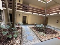 Building Photo - 9010 SW 125th Ave