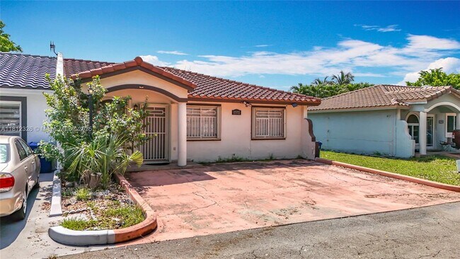 Primary Photo - 17372 NW 76th Ct