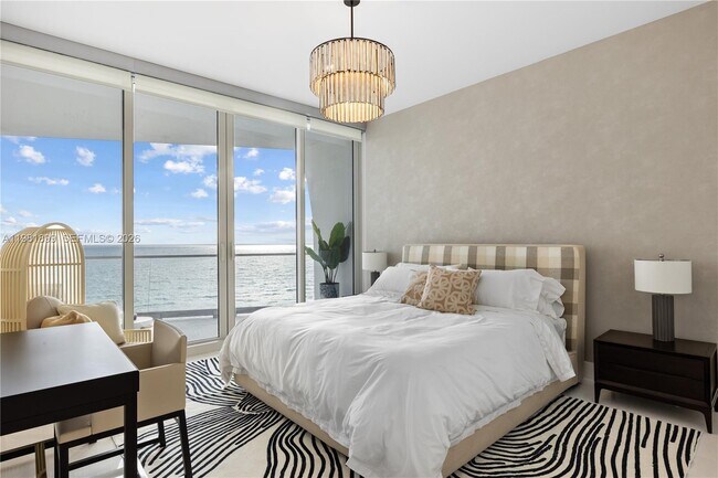 Building Photo - 16901 Collins Ave