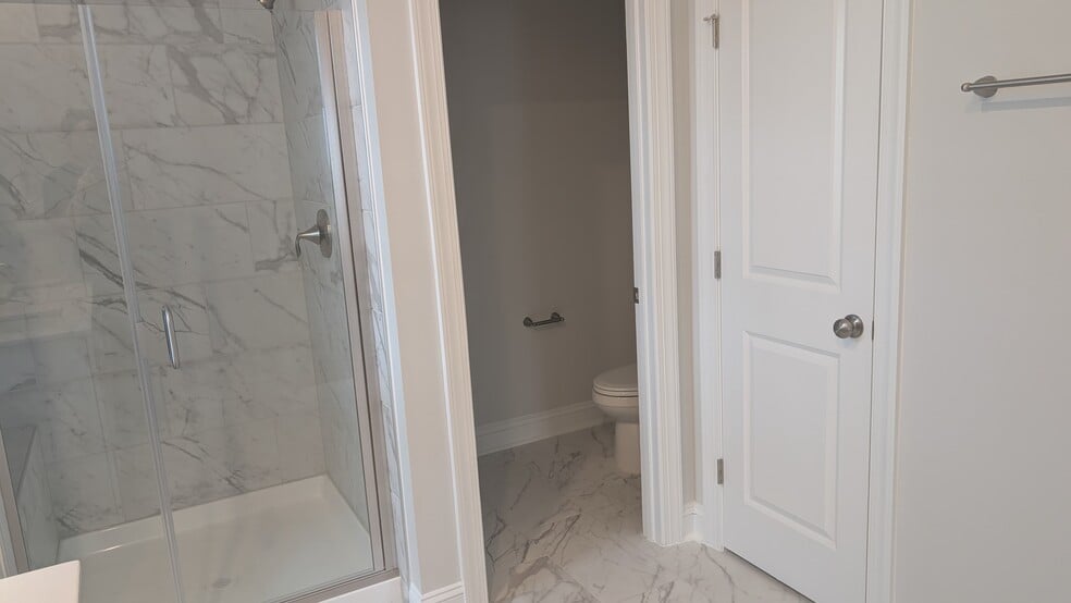 Building Photo - 1011 Constellation Cir