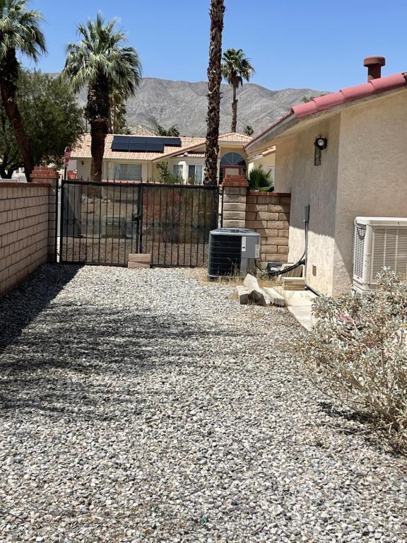 Building Photo - 64315 Spyglass Ave