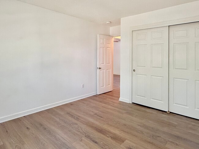 Building Photo - 9 Concorde Way