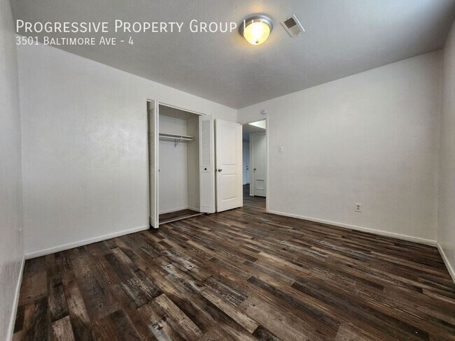 Building Photo - 3501 Baltimore Ave