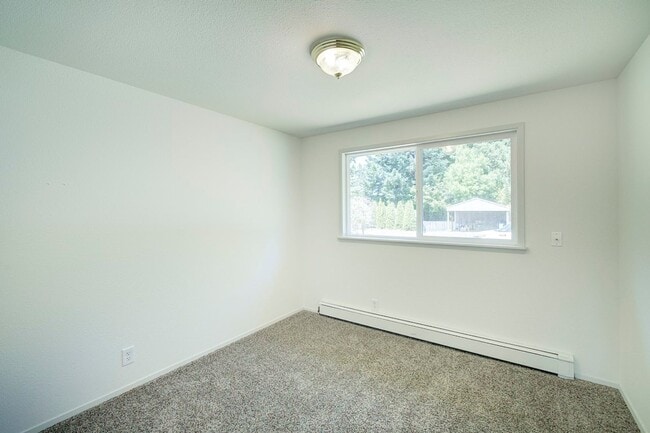 Building Photo - 3Bd/1.75Ba Edmonds House