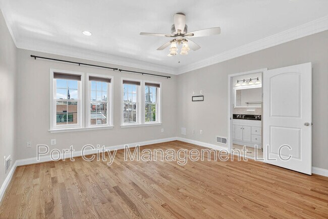 Building Photo - 1125 Race St