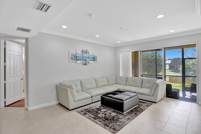 Building Photo - 8246 NW 127th Ln