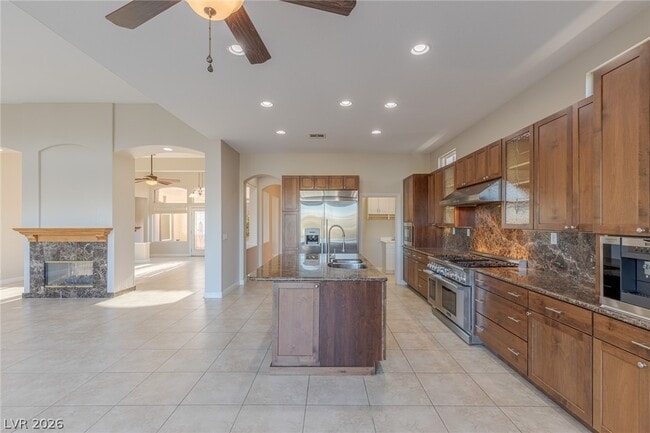 Building Photo - 2749 Botticelli Dr