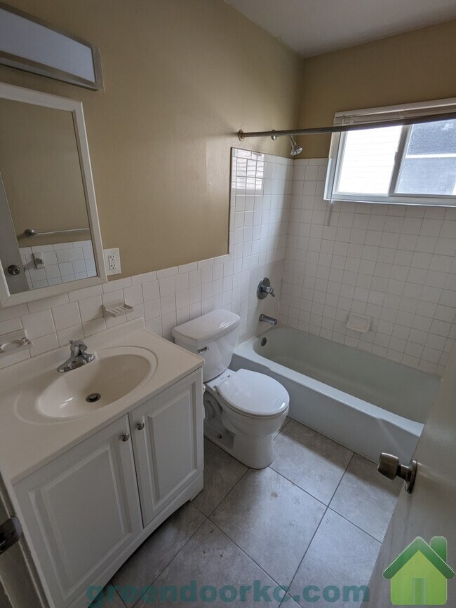 Building Photo - 7812 Eby Ln