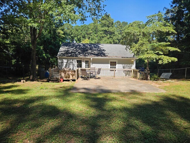 Building Photo - NEW LISTING!!!!!