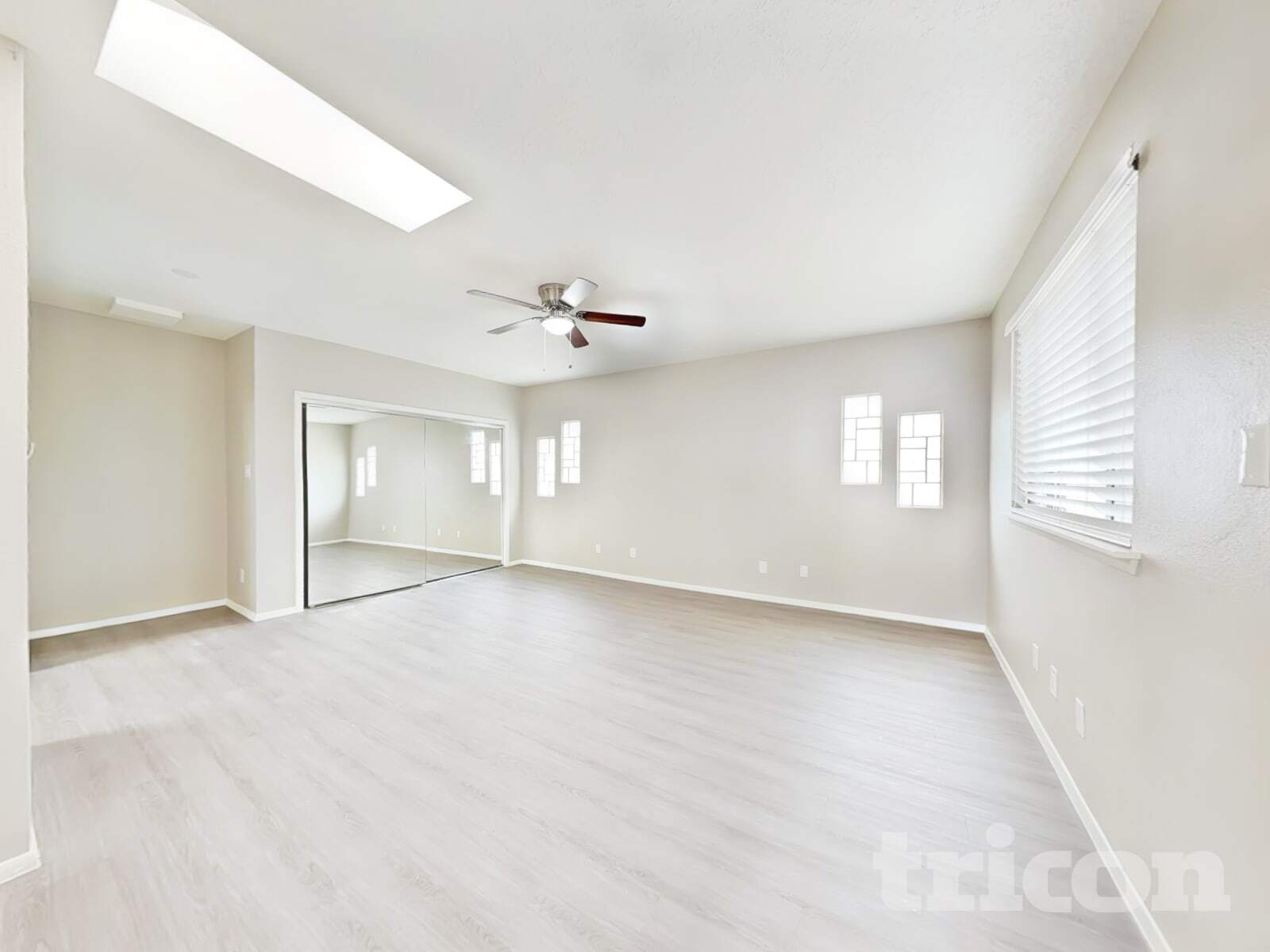 Building Photo - 900 Arizona St SE