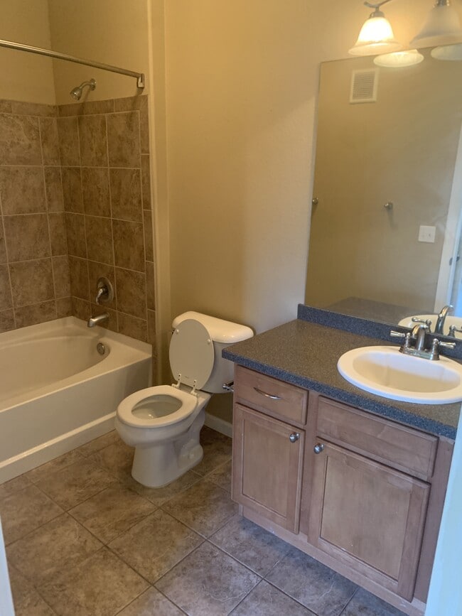 Building Photo - 2682 S Cathay Way