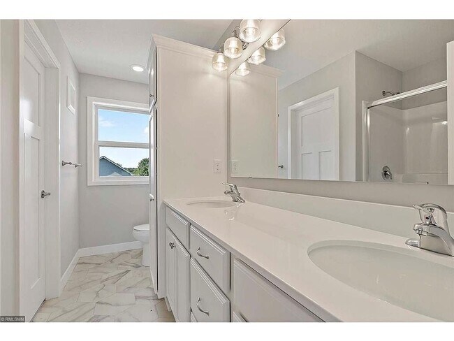 Building Photo - 2768 Clover Ridge Dr