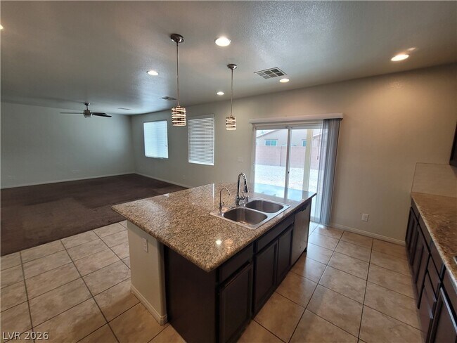 Building Photo - 2409 W Gilmore Ave