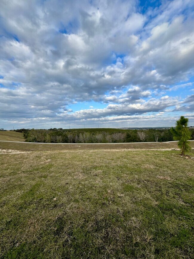 Building Photo - BRAND NEW HOME IN HIDDEN RIDEGE FOR RENT